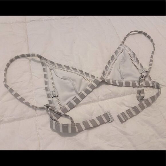 Rhythm Bikini Top - Picture 4 of 12